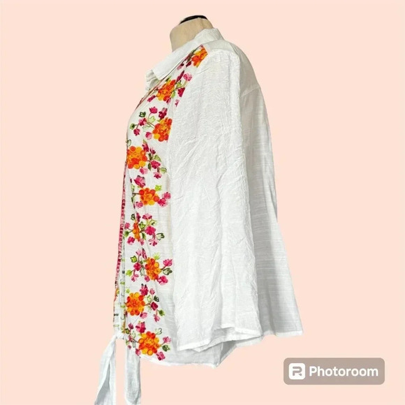Fig and flower embroidered button-up top size L Tie front floral boho - Picture 2 of 10